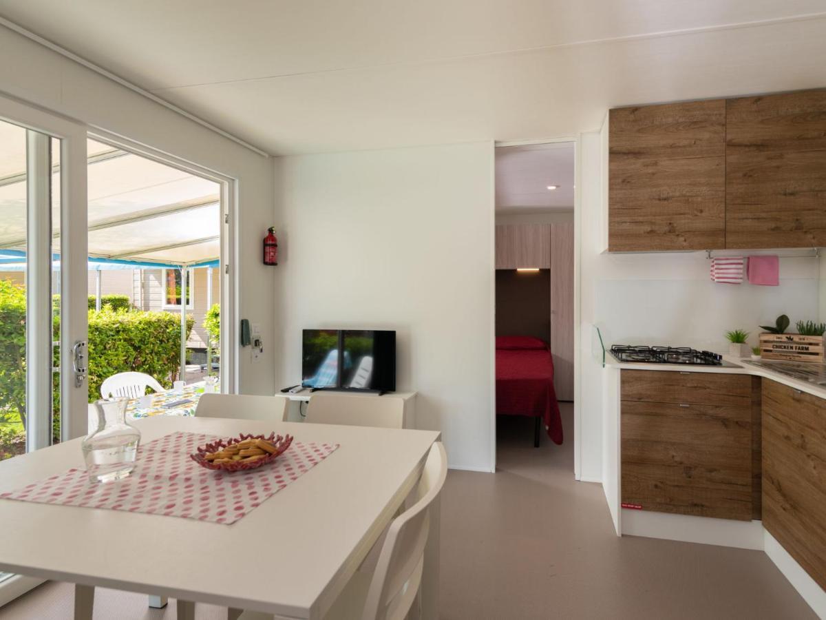 Garda Deluxe By Interhome *